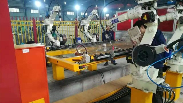 OTC焊接机器人生产线