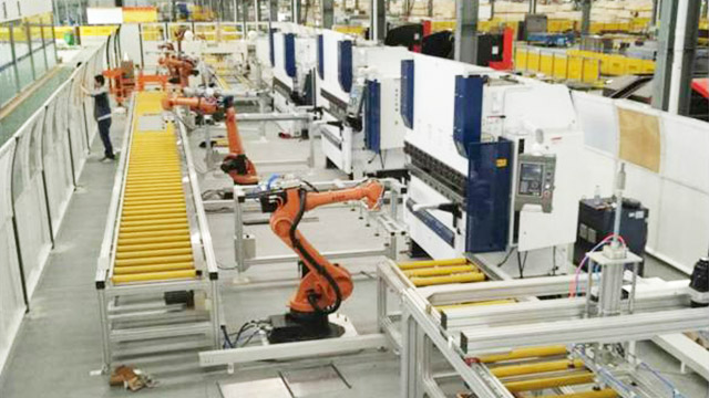 折弯机器人自动化生产线